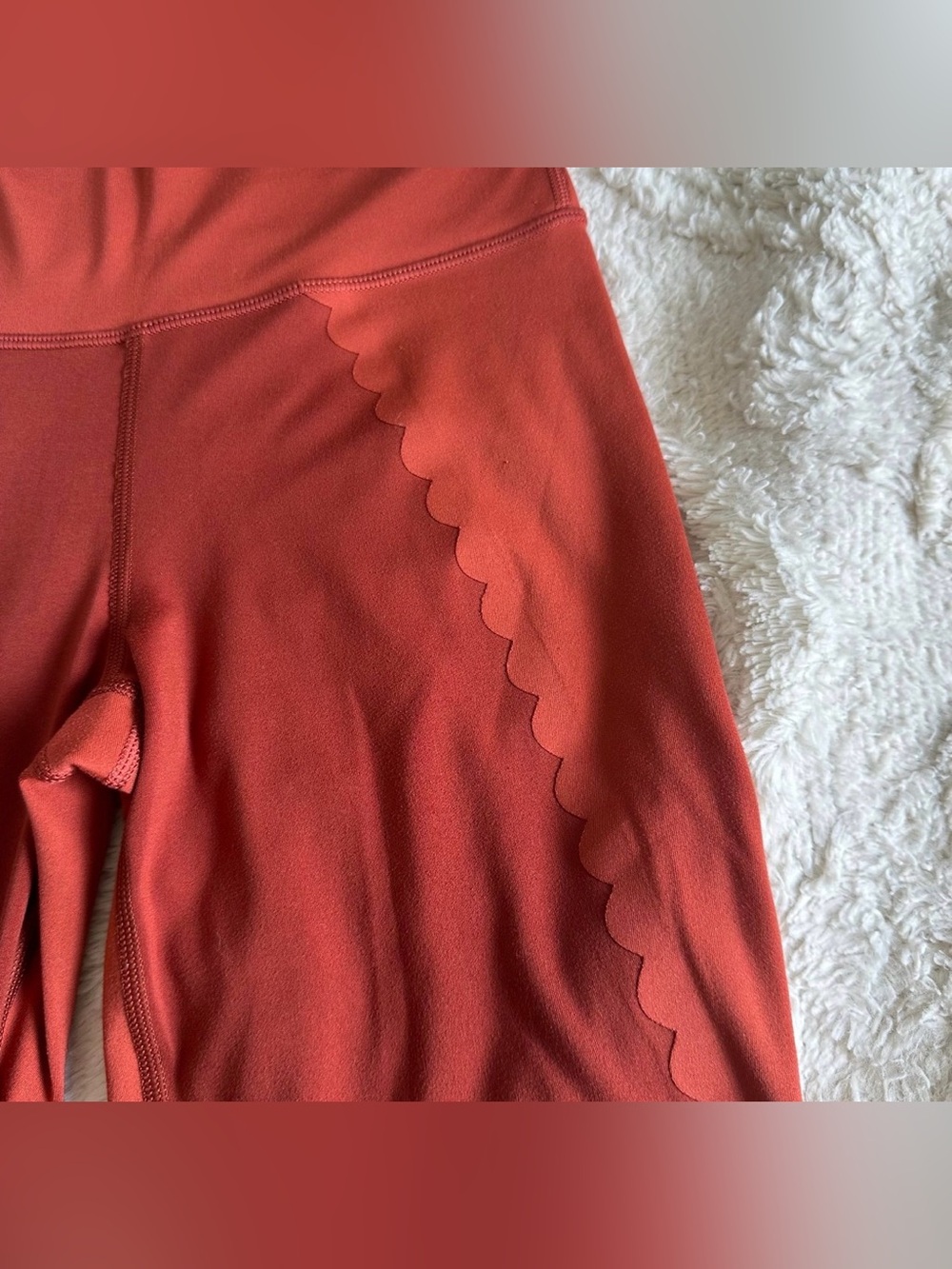 Women's Athletic Leggings with Scalloped Trim